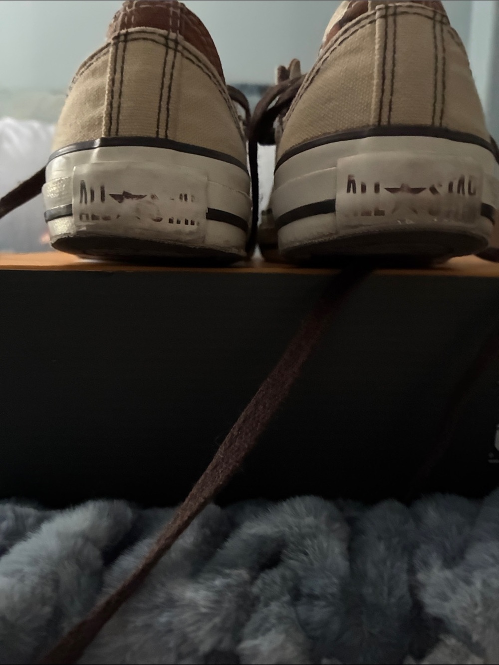 Vintage one of a kind Converse Low-Top Sneakers in Beige and Brown - Picture 11 of 12